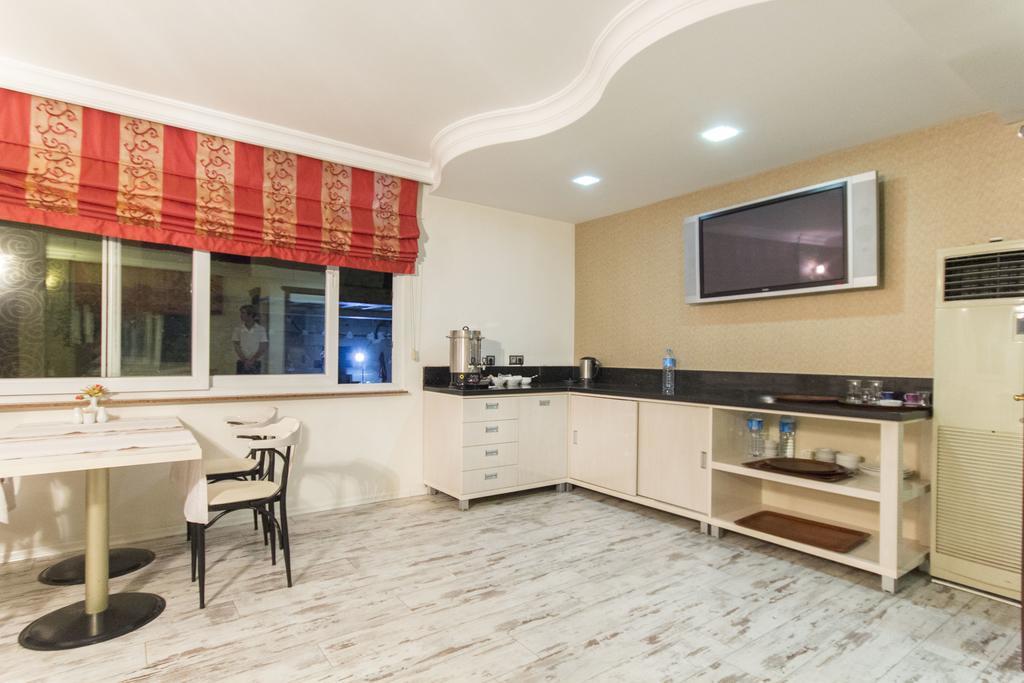 Sari Konak Apart Hotel Adana Buitenkant foto